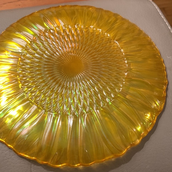 10 50’s MARIGOLD IRIDESCENT LUSTER CARNIVAL GLASS SUNFLOWER PLATES MIDCE… - Picture 7 of 9